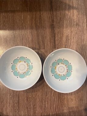 Set of 2 White Ceramic Bowls with Mint Floral Motif